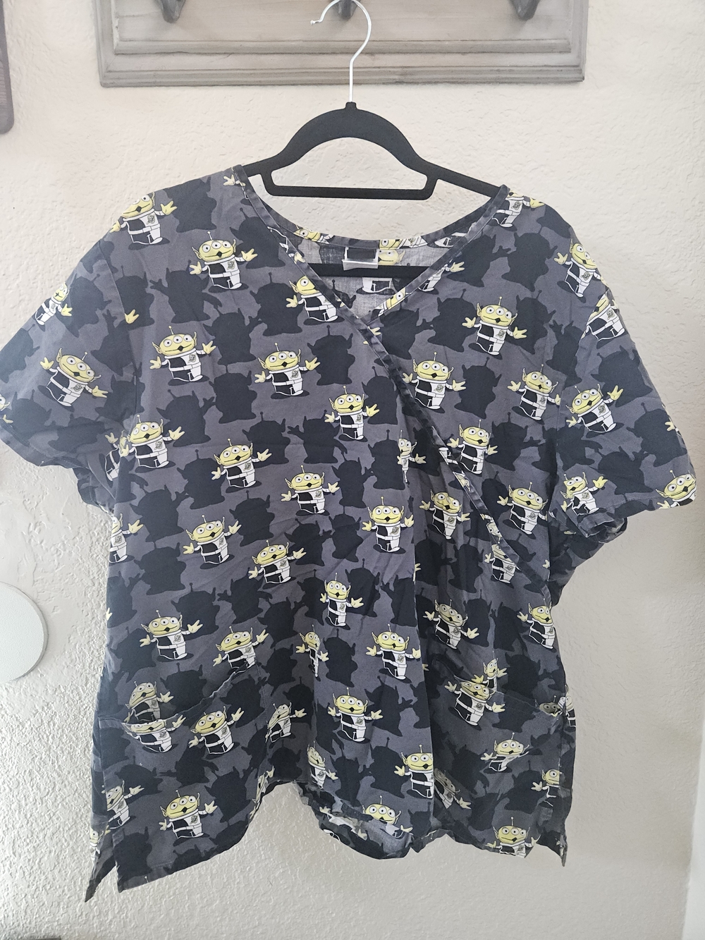 Women’s Scrub Top Plus 3X Disney Toy Story Green Alien